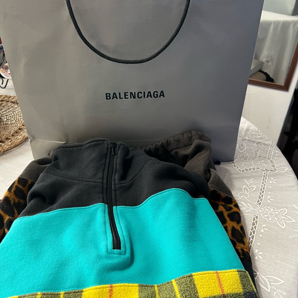 Balenciaga patchwork fleece Top - Picture 11 of 11